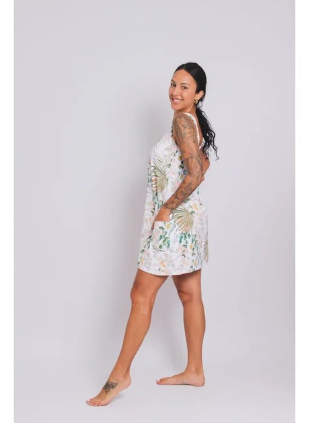 3105 - Saída de Praia Vestido Curto Com 2 Bolsos Luxemburgo - Duna Casual