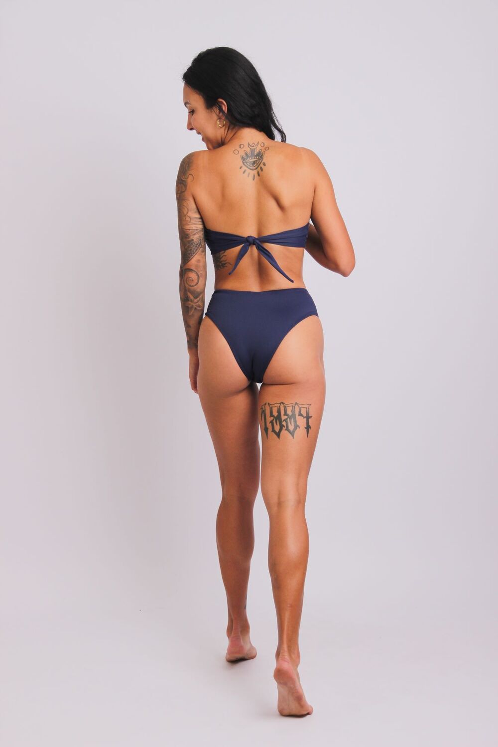 2402 - Calcinha de Biquíni Lateral Larga Faixa e Fivela Azul Marinho - Duna Casual