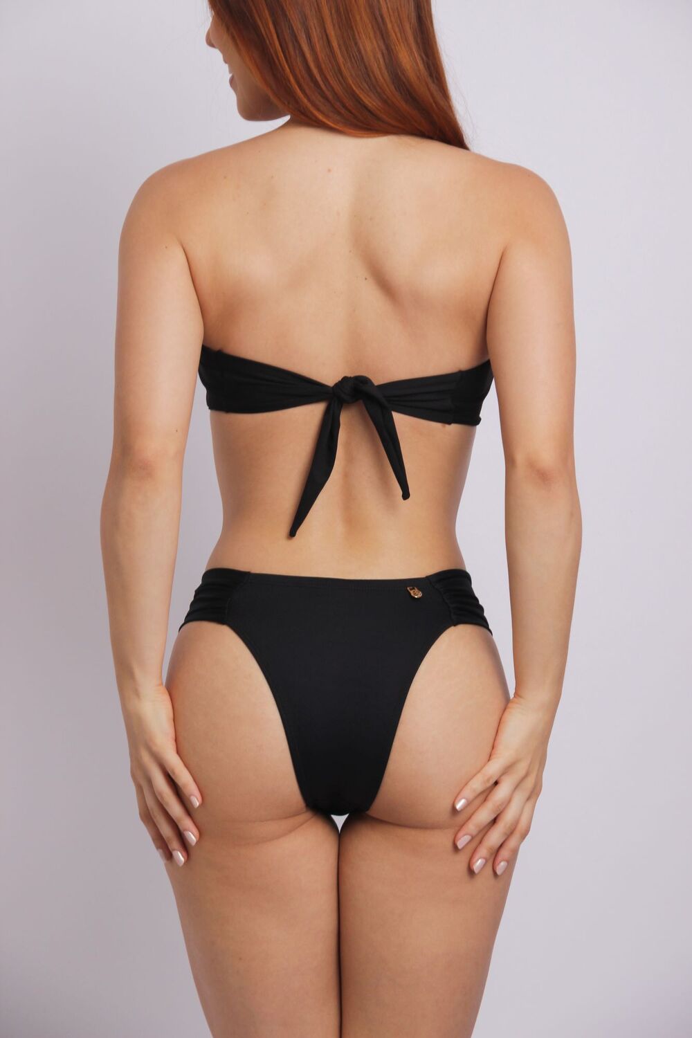 2406 - Calcinha de Biquíni Com Lateral Média Franzida Preto - Duna Casual