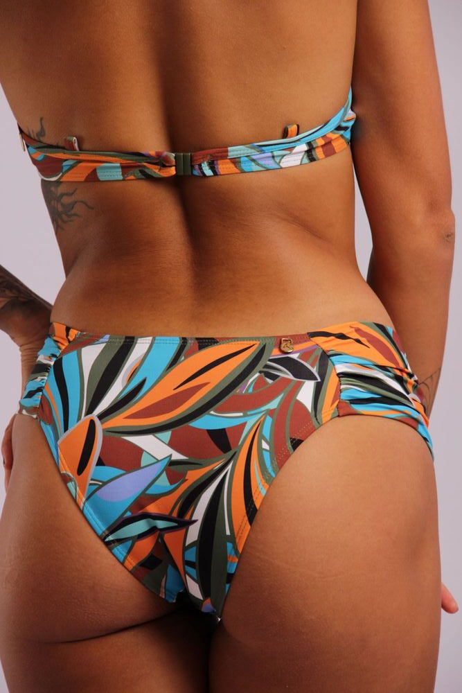 2405 - Calcinha do Biquíni Com Lateral Larga Franzida Amazonia - Duna Casual