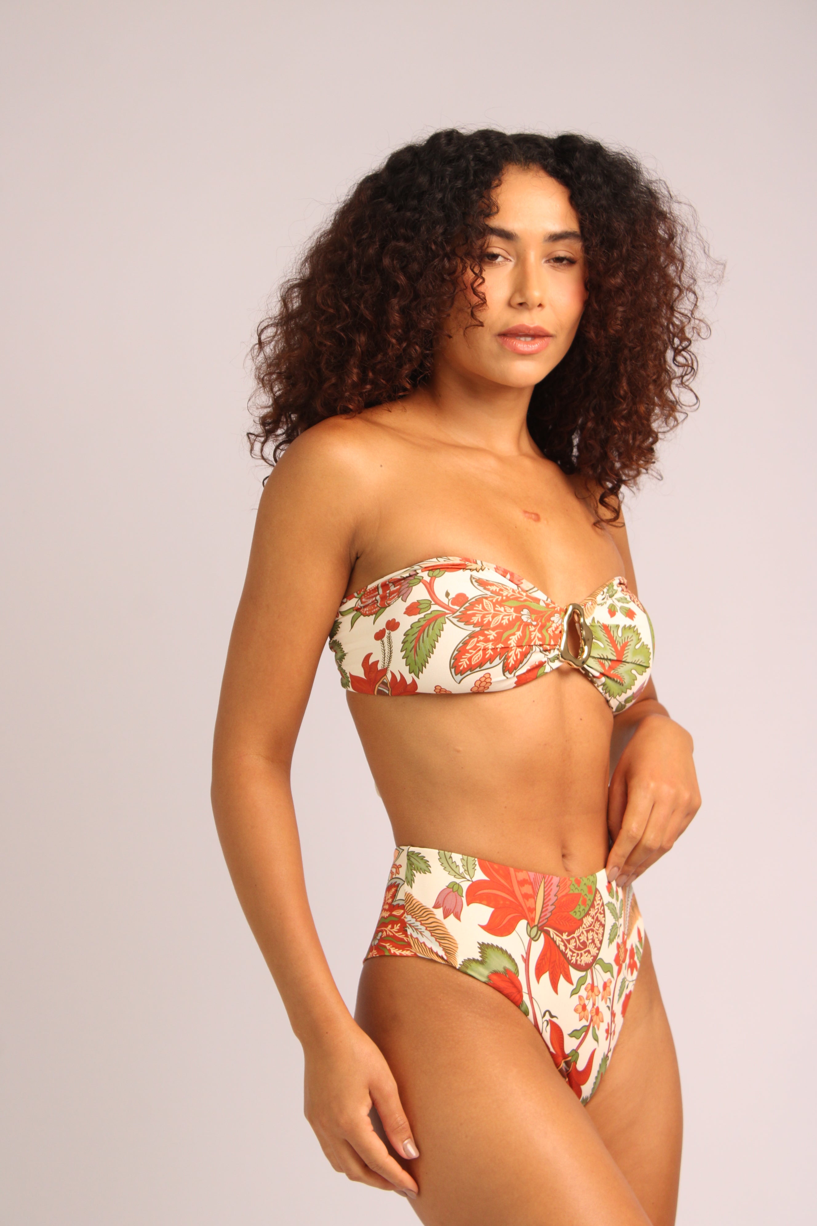 2434- Calcinha de biquíni fio duplo com lateral larga