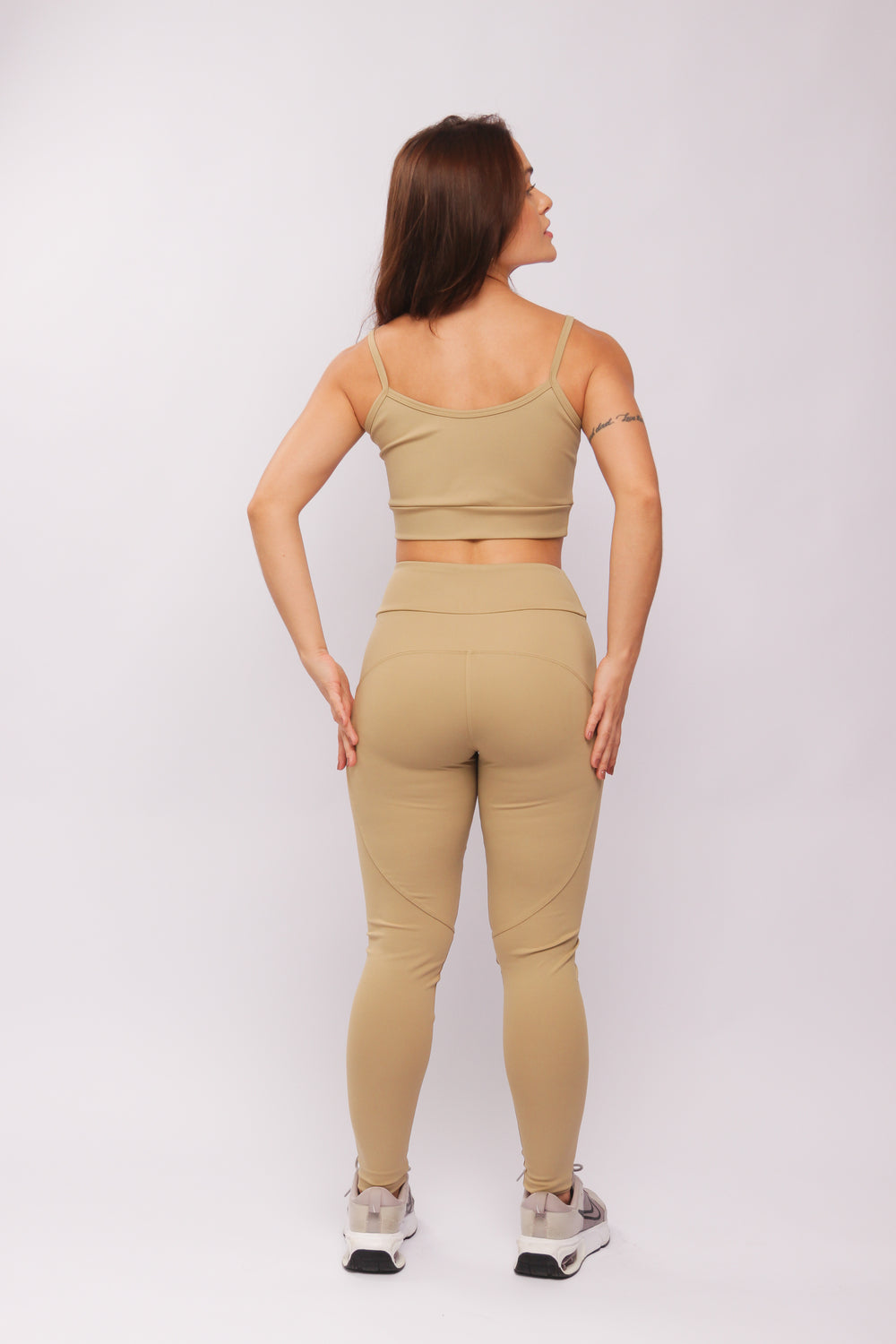 25012 - Legging Com Recortes Sport Champanhe - Duna Casual