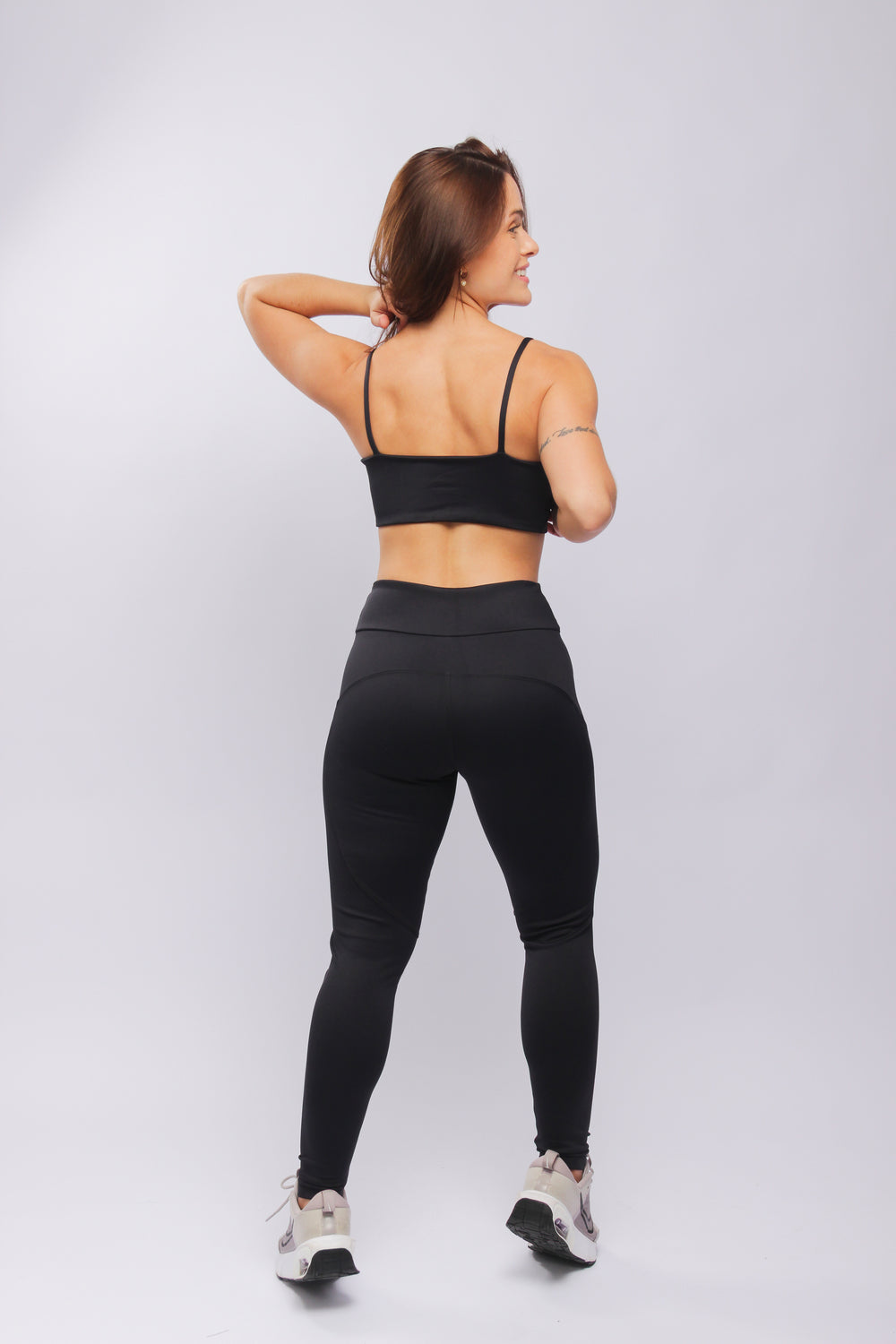 25012 - Legging Com Recortes Sport Preto - Duna Casual